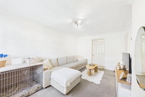 2 bedroom terraced house to rent, Gower Park, College Town, Sandhurst, Berkshire, GU47