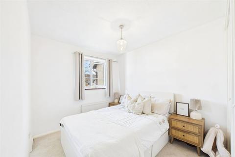 2 bedroom terraced house to rent, Gower Park, College Town, Sandhurst, Berkshire, GU47