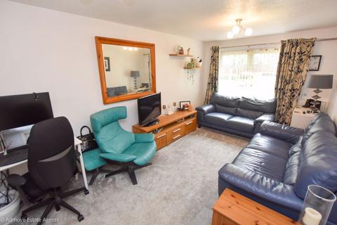 10 Riverstone Drive, Manchester, M23 9QW