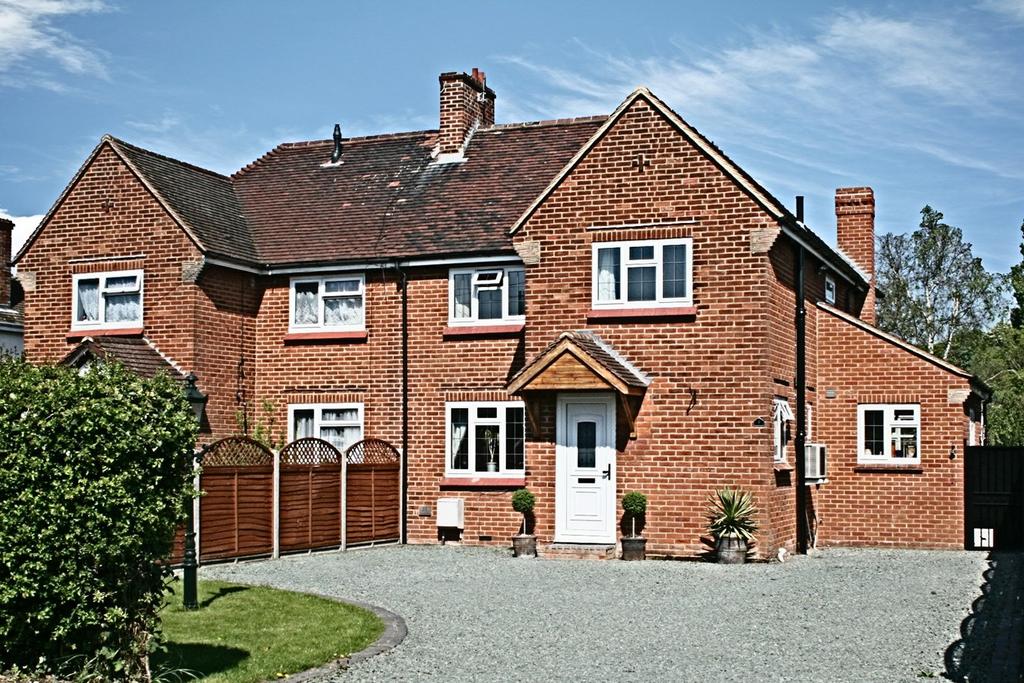 Cannons Lane, Hatfield Broad Oak, Stortford, CM22 3 bed semi