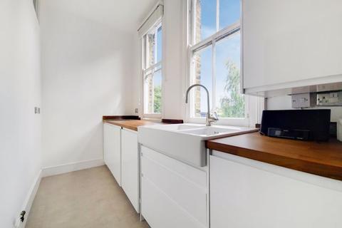 32a Westbury Lane, Buckhurst Hill, IG9 5PL