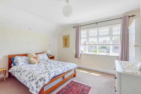 21 Cherry Walk, Bromley, BR2 7LT