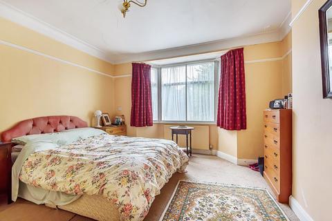 2a Princes Avenue, London, W3 8LS