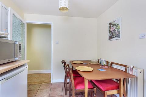2a Princes Avenue, London, W3 8LS