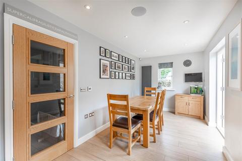 26 Glebe Park, Eyam, Hope Valley, S32 5RH