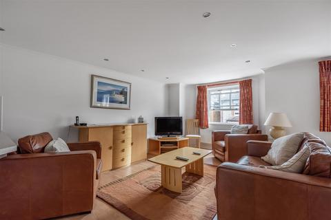 3 bedroom apartment for sale, Sandfield Court, The Bars, Guildford