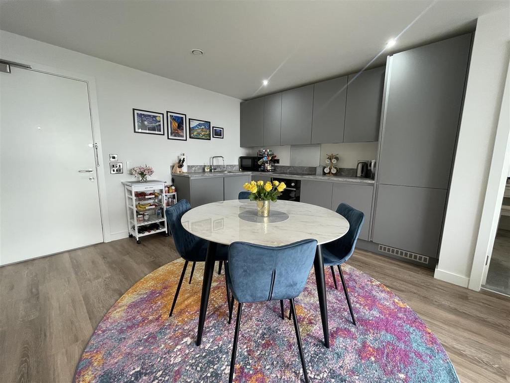 Living Room/Kitchen