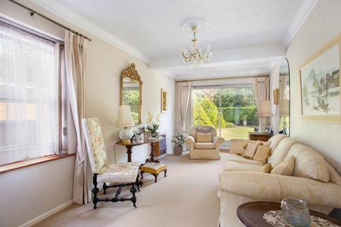 5 Culross Close, Cheltenham, GL50 4NF