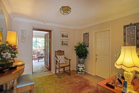 5 Culross Close, Cheltenham, GL50 4NF