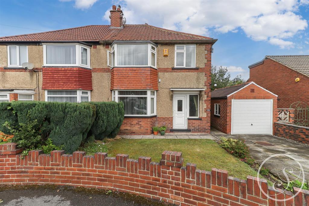 Lyndhurst Road, Scholes, Leeds 3 bed semidetached house £300,000