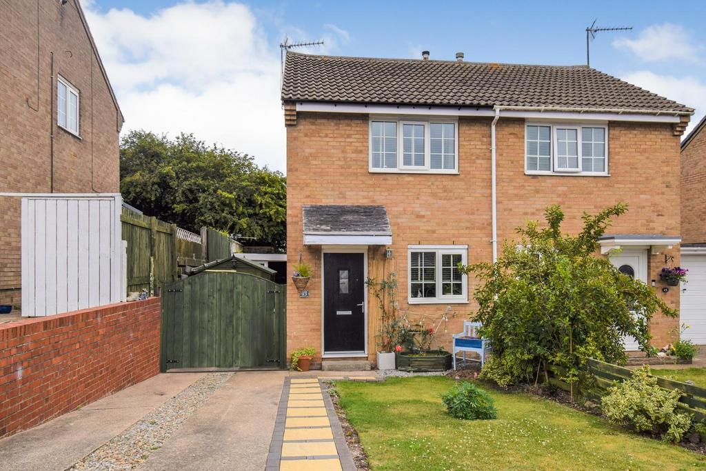 Thoresby Close, Bridlington, Yorkshire 2 bed semidetached house £165,000