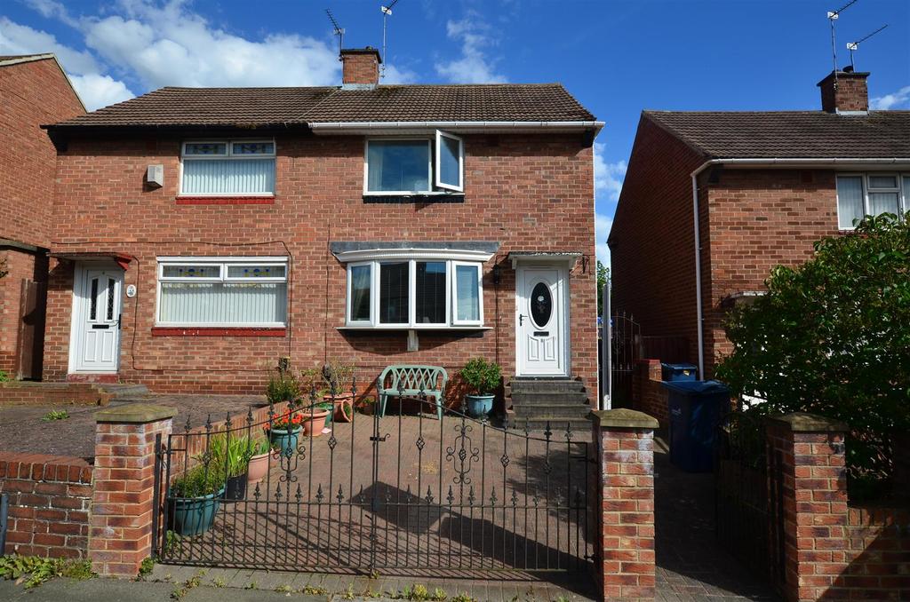 Hawkesley Road, Nookside, Sunderland 2 bed semidetached house £99,950