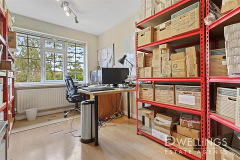 67 Wheatley Lane, Burton-on-trent, DE15 0DX