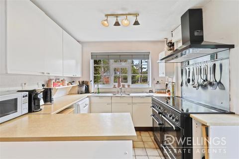 67 Wheatley Lane, Burton-on-trent, DE15 0DX