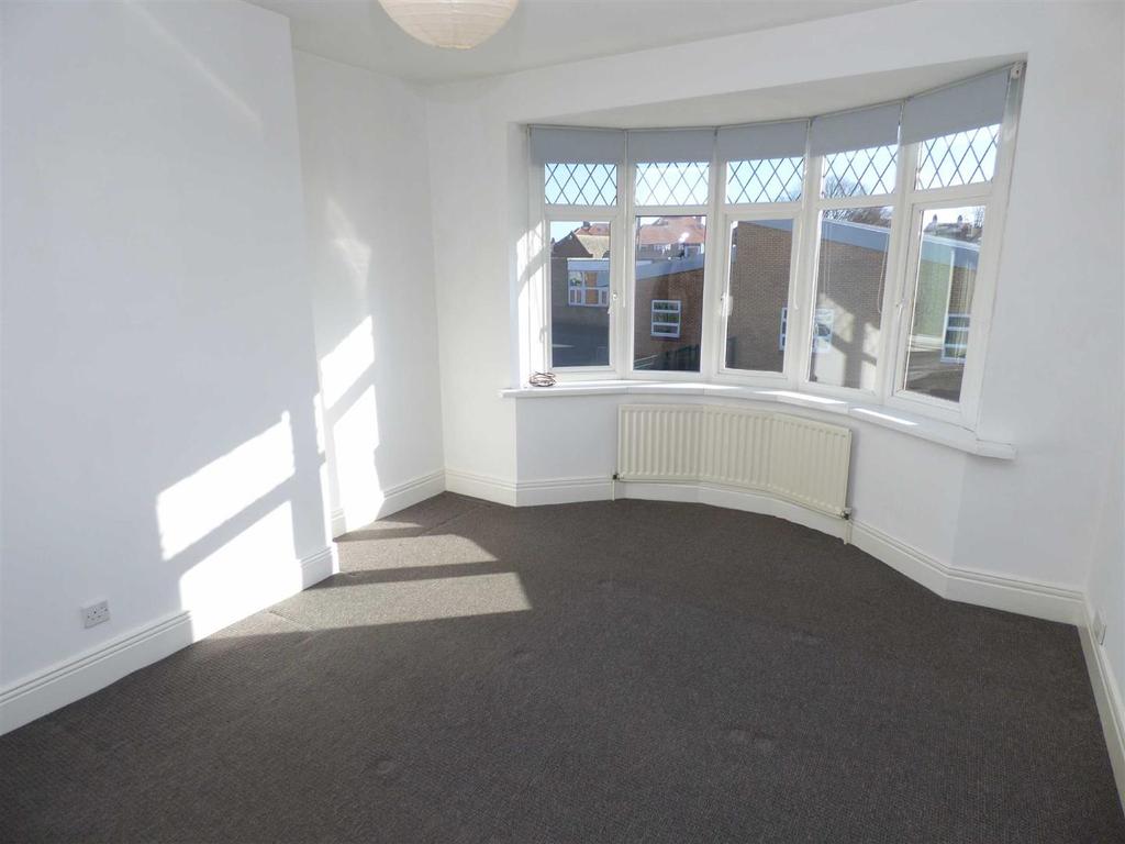 Closefield Grove, Monkseaton 2 bed apartment £710 pcm (£164 pw)