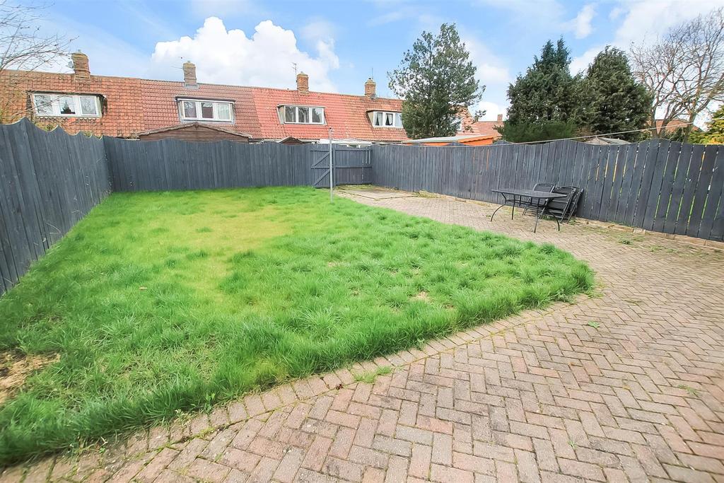 Rear Garden (1).jpg