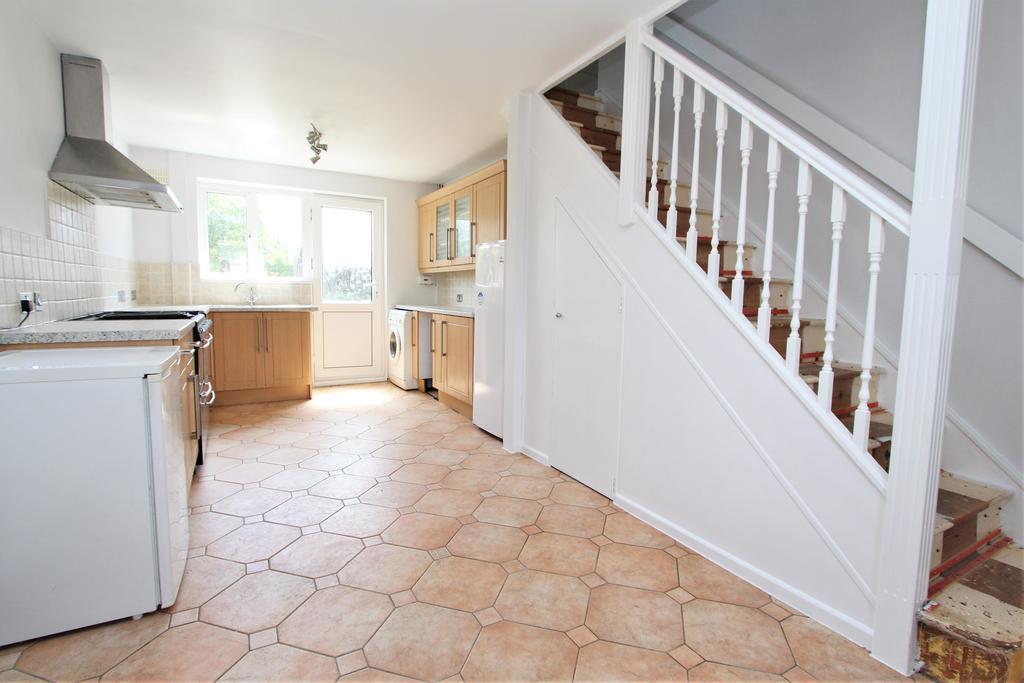 Coronation Avenue, Keynsham, Bristol, BS31 2PT 3 bed terraced house £