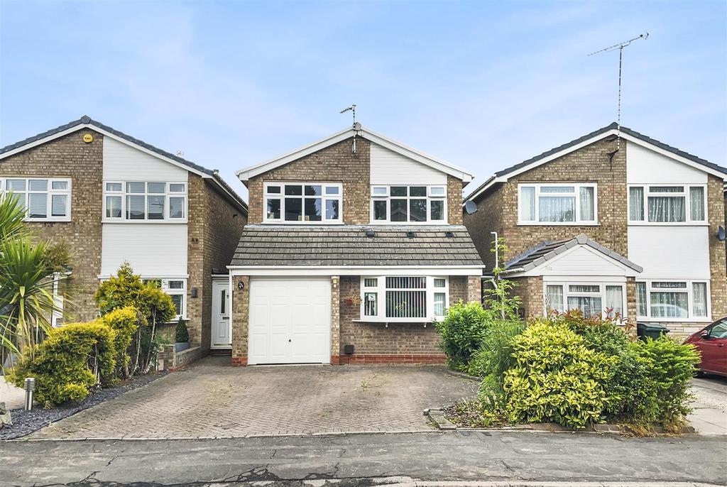 Stonebury Avenue, COVENTRY 3 bed link detached house £345,000