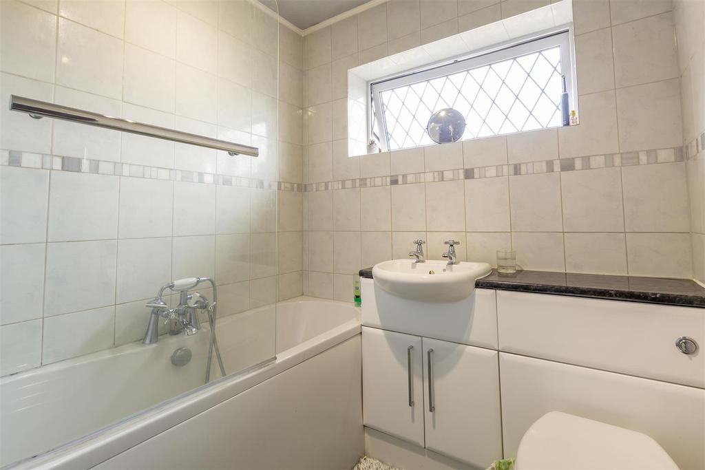Bathroom DSC 5776-HDR copy.jpg