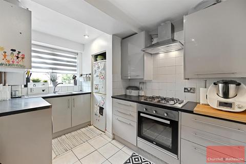 26 Ellerslie Gardens, London, NW10 3TB
