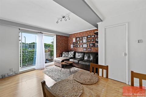 26 Ellerslie Gardens, London, NW10 3TB