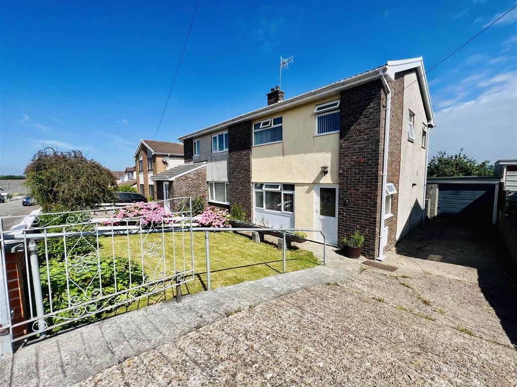 Elba Street, Gowerton, Swansea 3 bed semidetached house £219,950