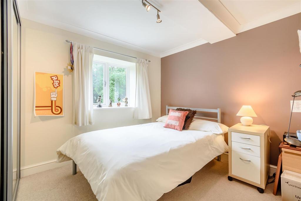 8514818-interior20.jpg