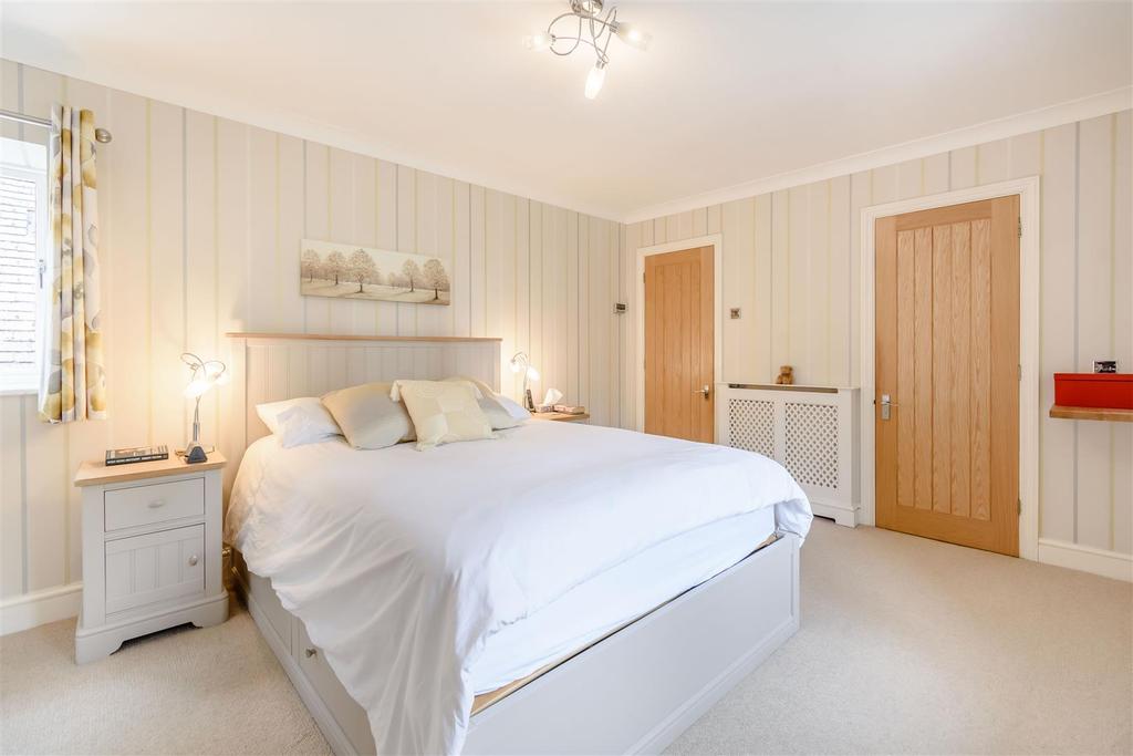 8514818-interior26.jpg