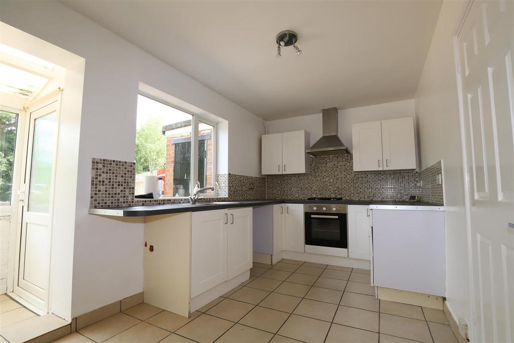 South Park Road, Maidstone 3 bed end of terrace house £300,000