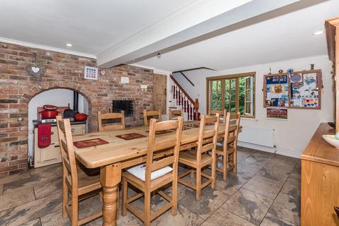 Pond Cottage Grinsell Hill, Ramsgate, CT12 5DP