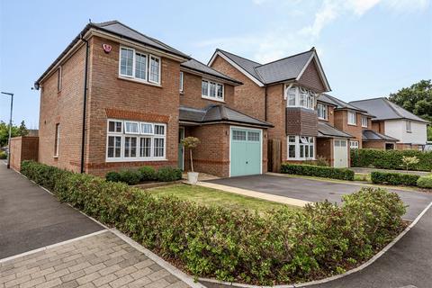 5 Rossiter Close, Bathpool, Taunton, TA2 8FL