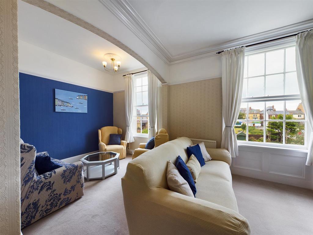 Lounge: