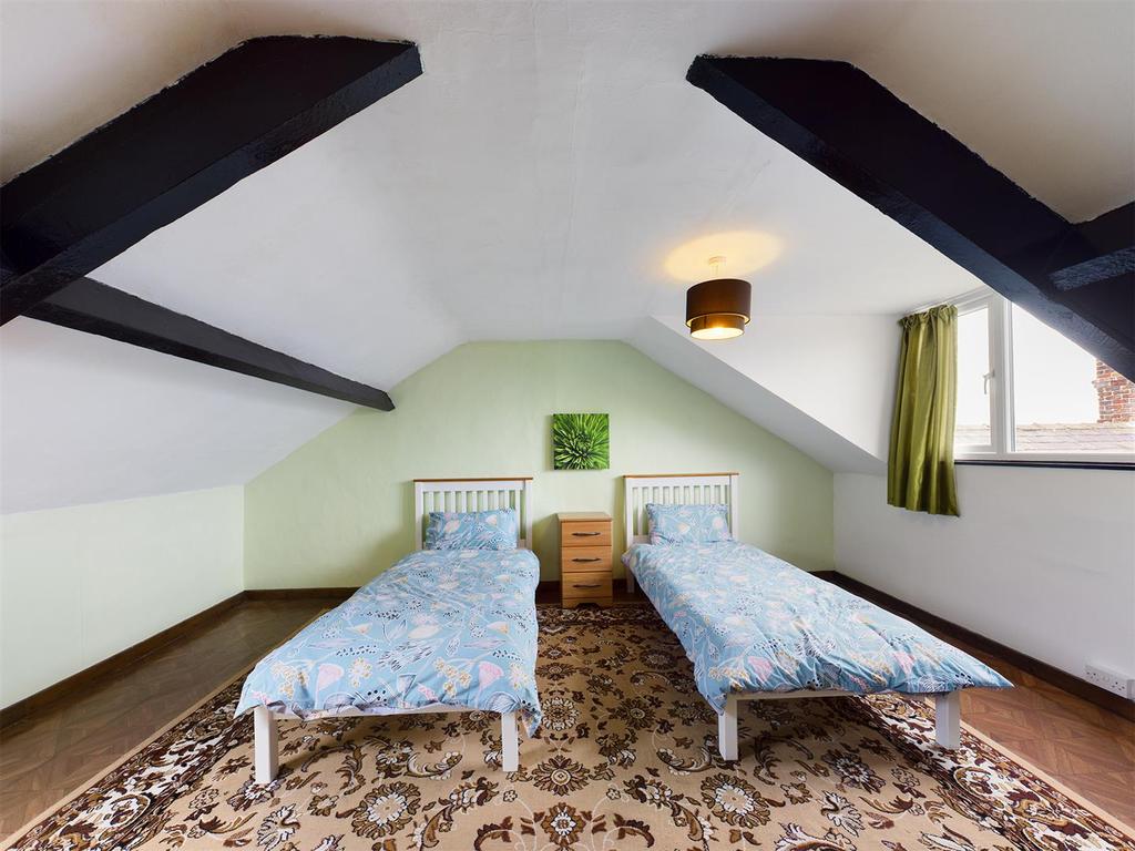 Attic bedroom: