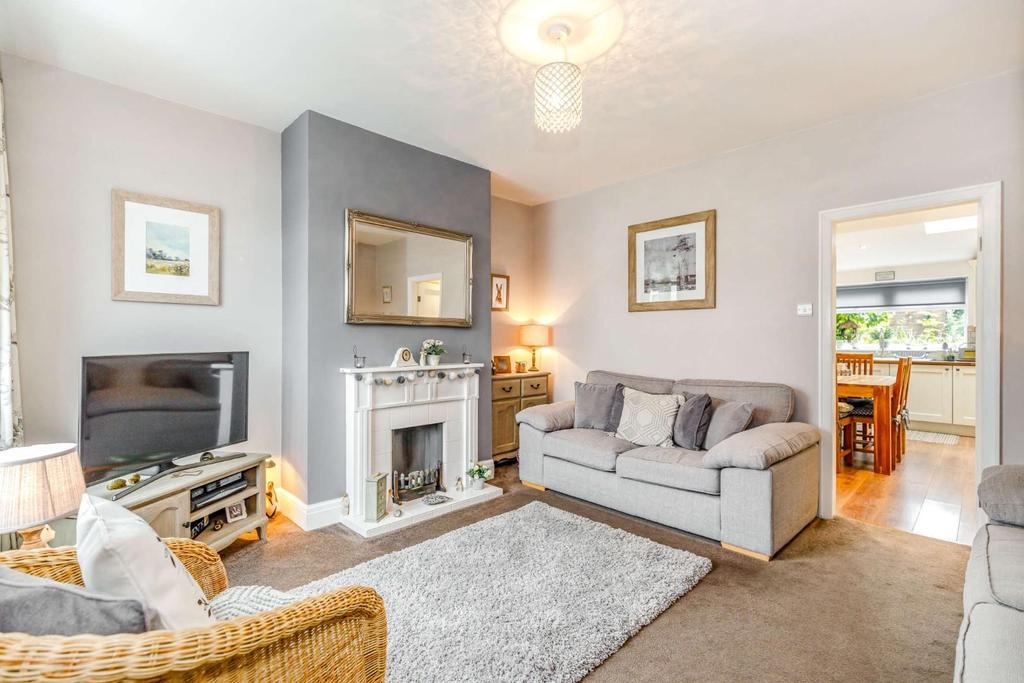 Olive Grove, Harrogate, HG1 4RQ 2 bed end of terrace house for sale £