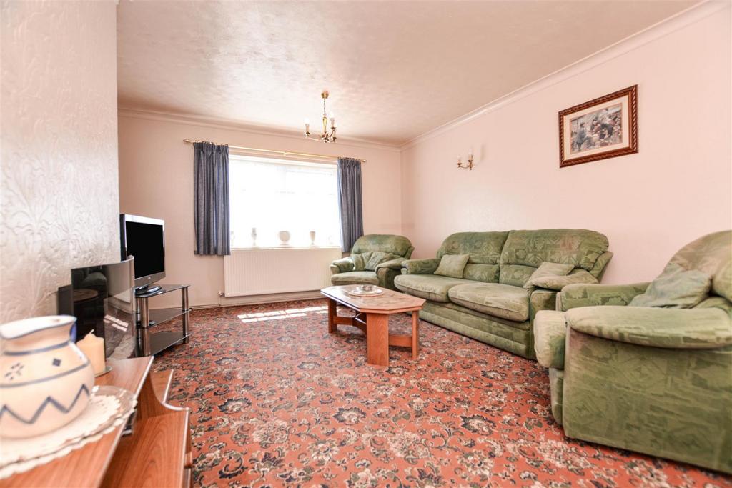 St. Andrews Drive, BurtonUponStather, Scunthorpe 4 bed semidetached