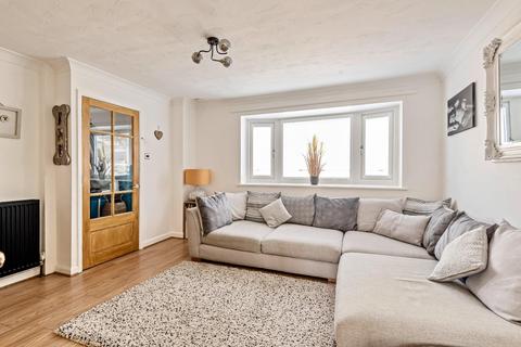 28 Sandgate Drive, Kippax, Leeds, LS25 7EY