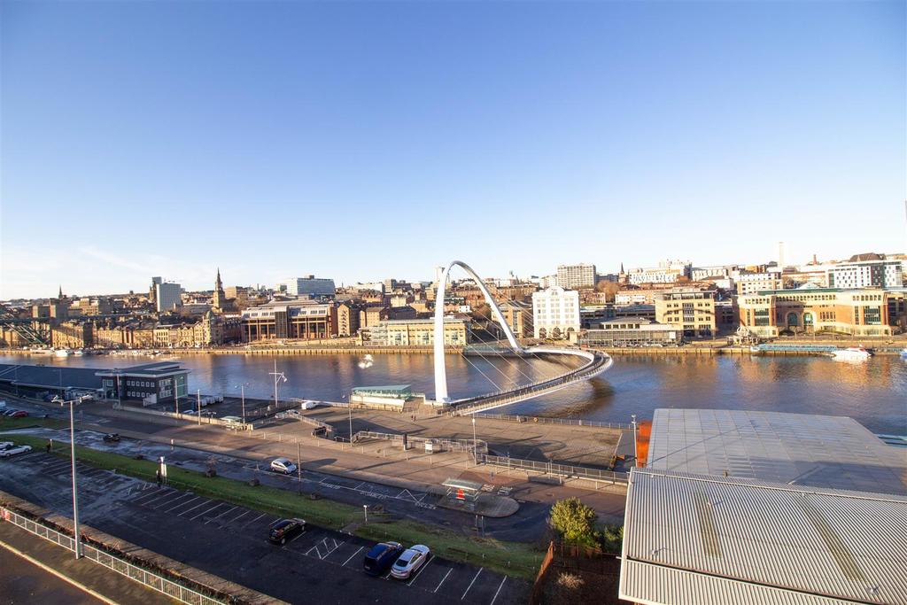 Mill Road, Quayside, Gateshead 2 bed apartment £850 pcm (£196 pw)