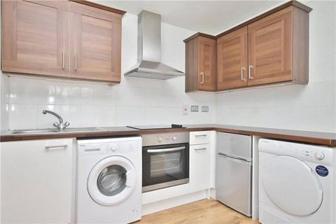 1 bedroom apartment to rent, Wessex Court, De Havilland Way, Stanwell, Middlesex, TW19