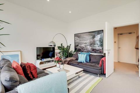 2 bedroom flat for sale - West Smithfield, City, London, EC1A
