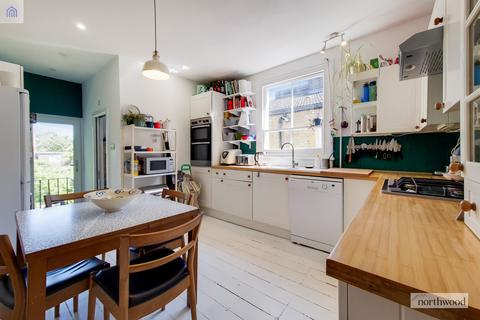 3b Woodland Hill, London, SE19 1PB