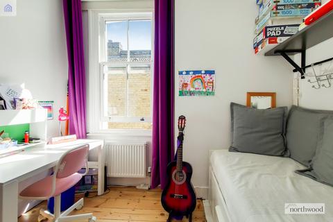 3b Woodland Hill, London, SE19 1PB