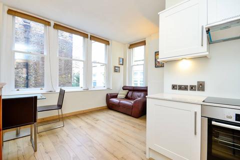 1 bedroom flat to rent - West Smithfield, City, London, EC1A