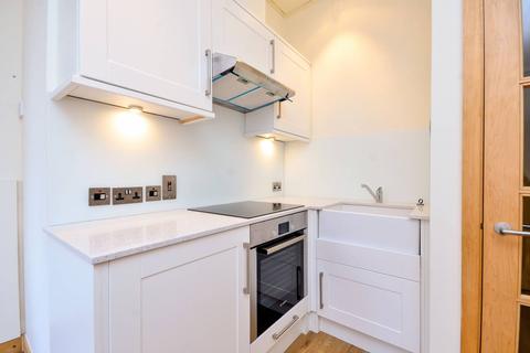 1 bedroom flat to rent - West Smithfield, City, London, EC1A