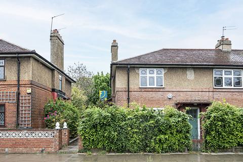 24 Adley Street, London, E5 0DY