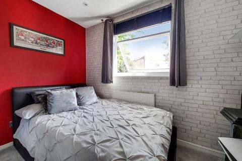 4 bedroom house for sale - Russet Crescent, Islington, London, N7