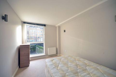 2 bedroom flat for sale, Enfield Road, Islington, London, N1