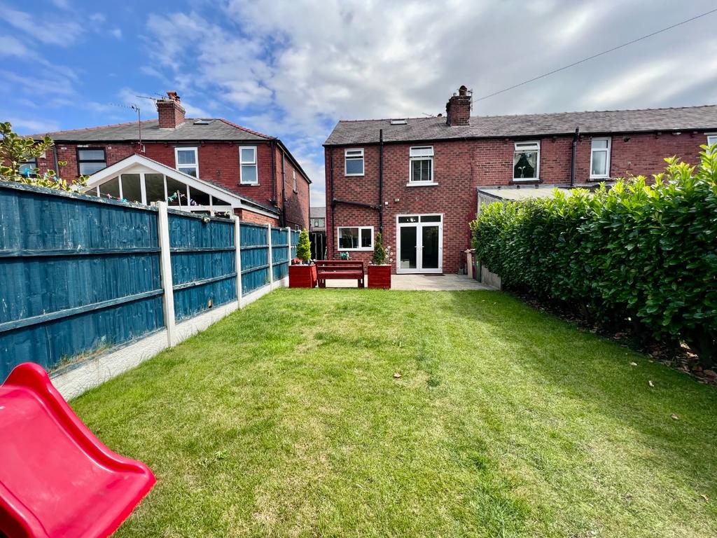 Newbrook Road, Bolton, Lancashire, BL5 1ER 3 bed semidetached house £220,000