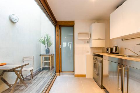 251 Globe Road, London, E2 0JD