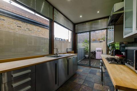 251 Globe Road, London, E2 0JD