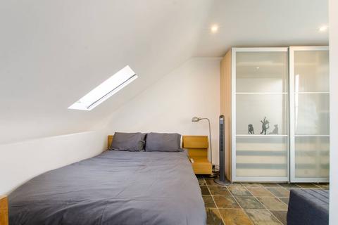 251 Globe Road, London, E2 0JD